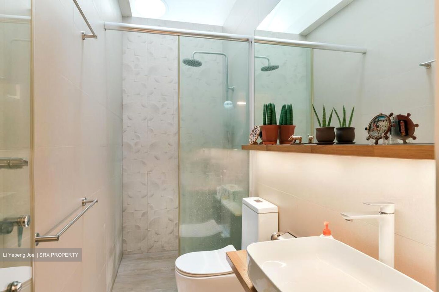 Bedok South Road (D16), Terrace #504223361